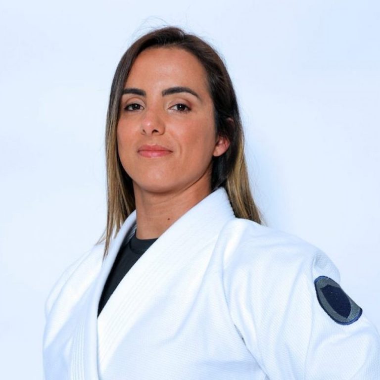 Read more about the article Angelica Galvão