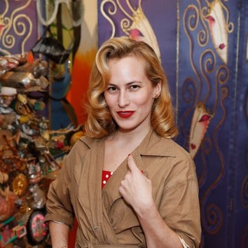 You are currently viewing Charlotte Olympia Dellal