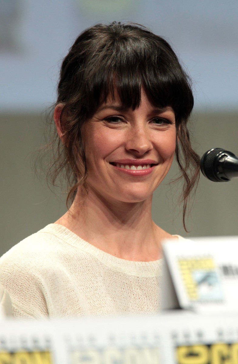 You are currently viewing Evangeline Lilly