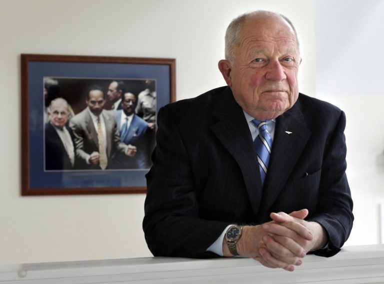 Read more about the article F Lee Bailey