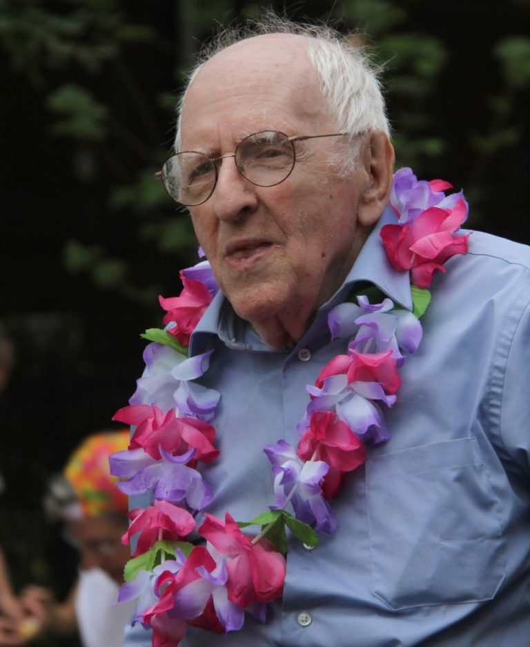 Read more about the article Frank Kameny