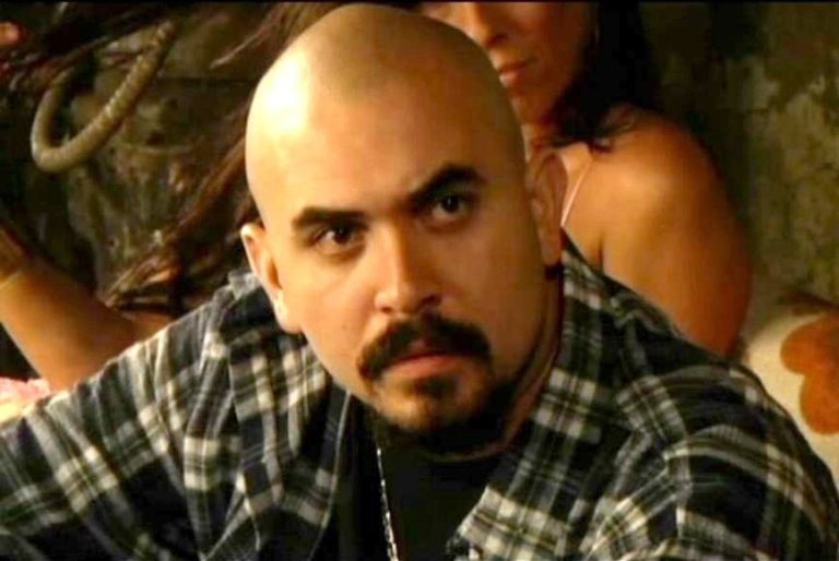 Read more about the article Noel Gugliemi