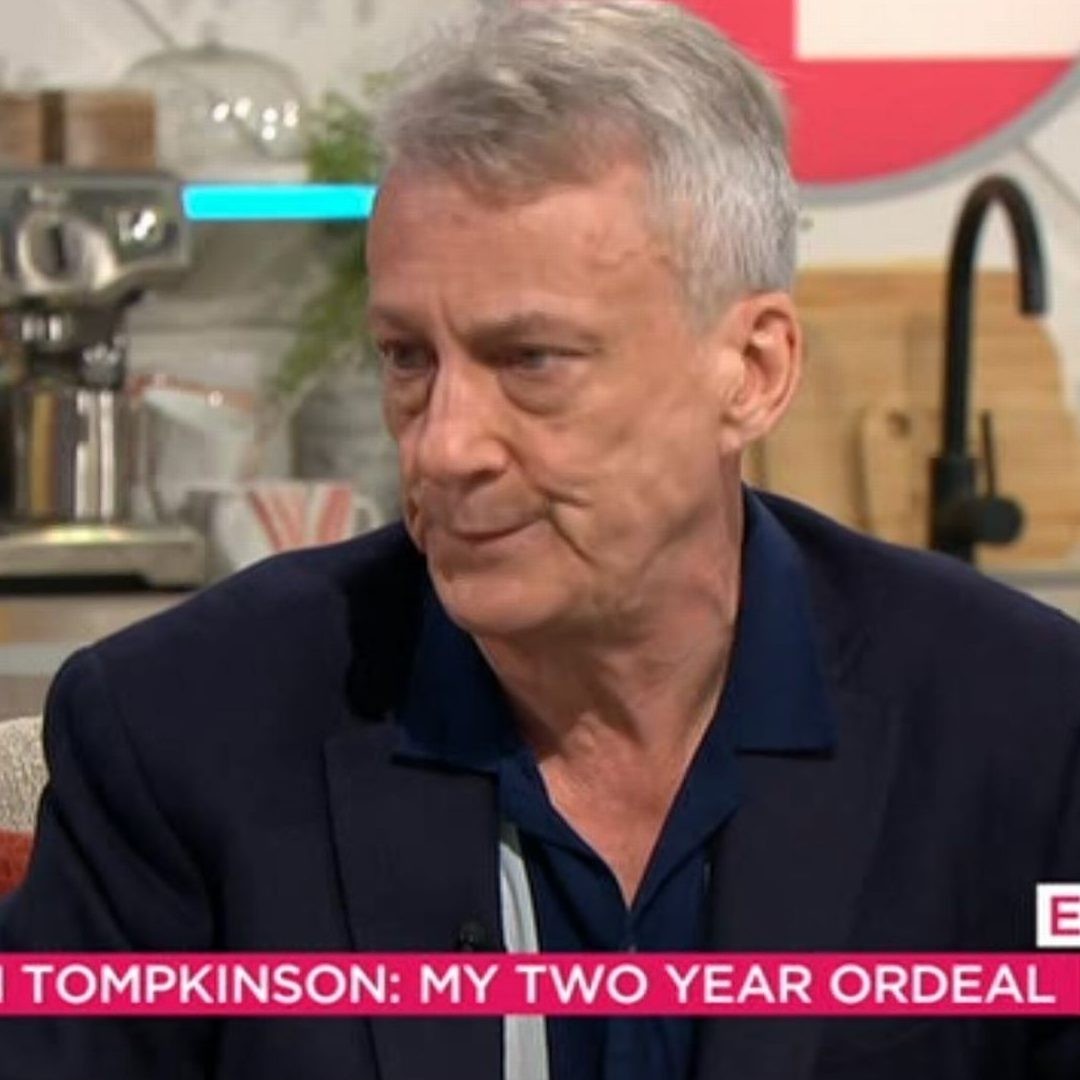 You are currently viewing Stephen Tompkinson